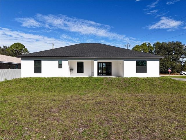 4017 36th ST SW, Lehigh Acres, FL 33976
