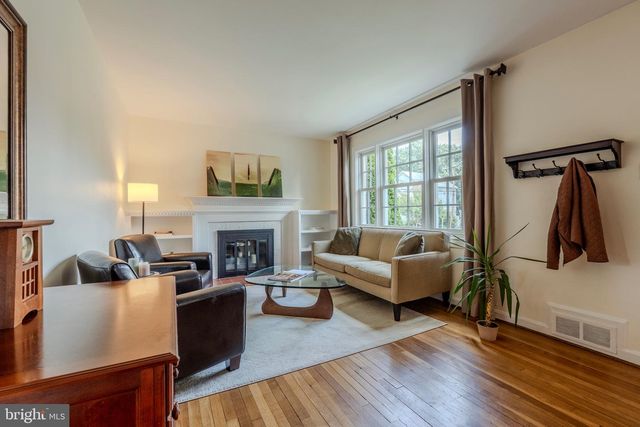 2018 N QUANTICO ST, Arlington, VA 22205