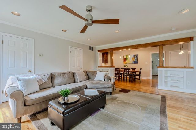 2018 N QUANTICO ST, Arlington, VA 22205