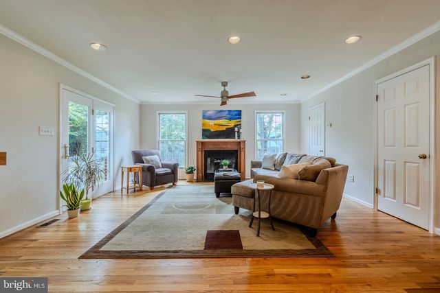 2018 N QUANTICO ST, Arlington, VA 22205