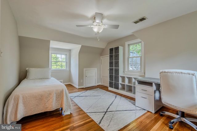 2018 N QUANTICO ST, Arlington, VA 22205