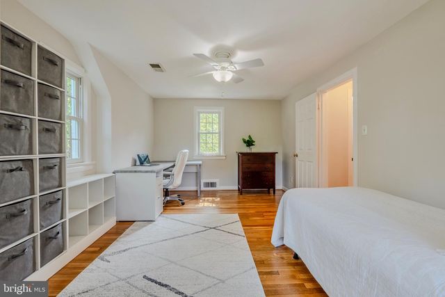2018 N QUANTICO ST, Arlington, VA 22205