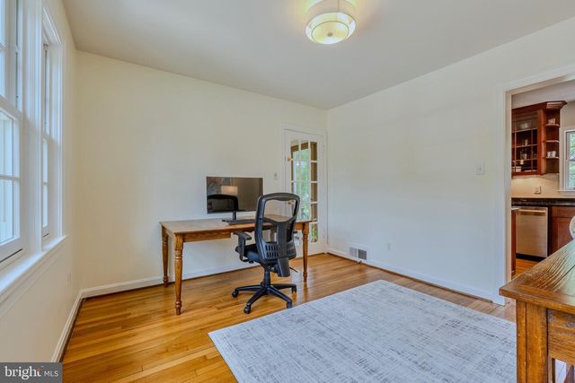 2018 N QUANTICO ST, Arlington, VA 22205