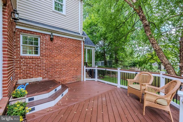 2018 N QUANTICO ST, Arlington, VA 22205