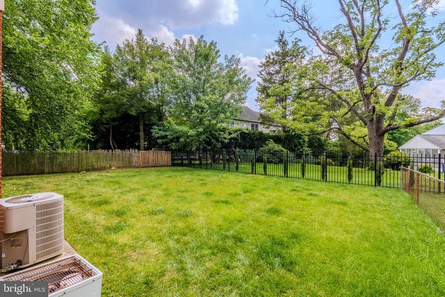 2018 N QUANTICO ST, Arlington, VA 22205