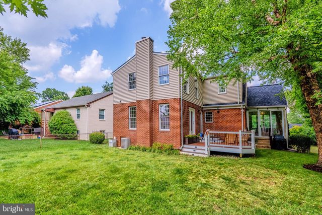 2018 N QUANTICO ST, Arlington, VA 22205