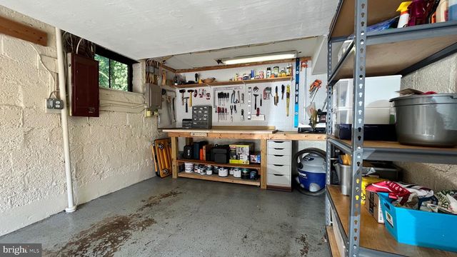 2018 N QUANTICO ST, Arlington, VA 22205