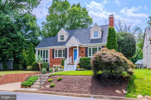 2018 N QUANTICO ST, Arlington, VA 22205