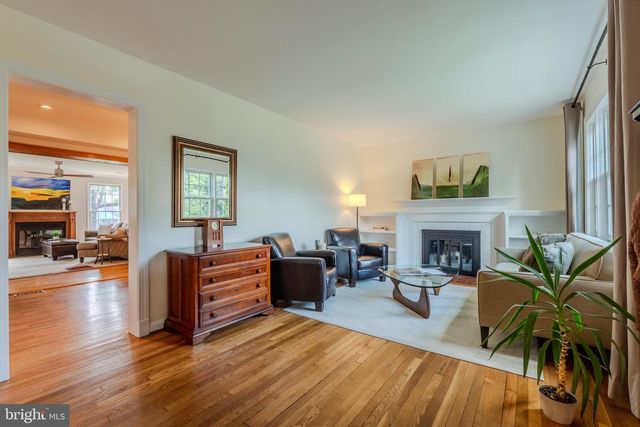 2018 N QUANTICO ST, Arlington, VA 22205