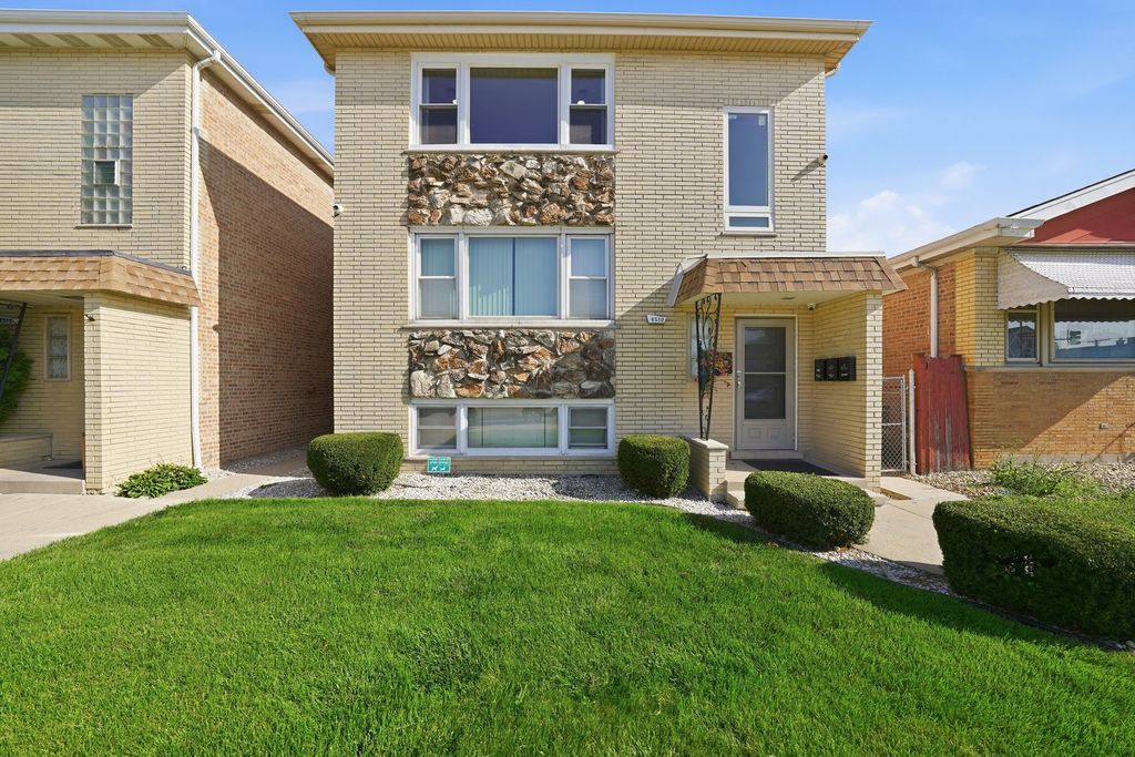 4510 W 55th Street 2, Chicago, IL 60632