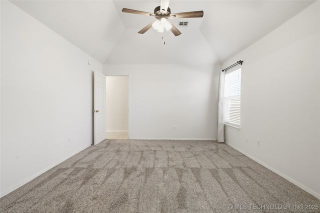 19621 E 39th Street S, Broken Arrow, OK 74014