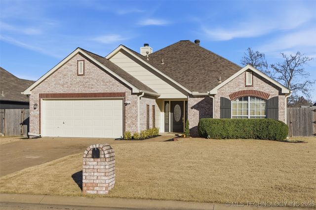 19621 E 39th Street S, Broken Arrow, OK 74014