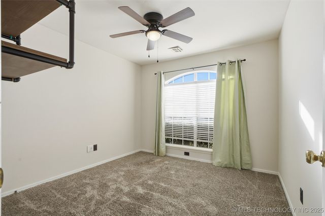 19621 E 39th Street S, Broken Arrow, OK 74014