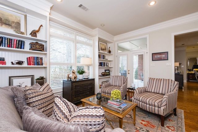 30 Alba Lane, Little Rock, AR 72223