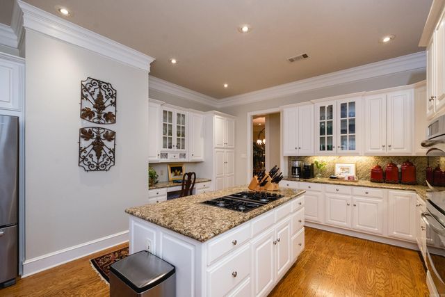 30 Alba Lane, Little Rock, AR 72223