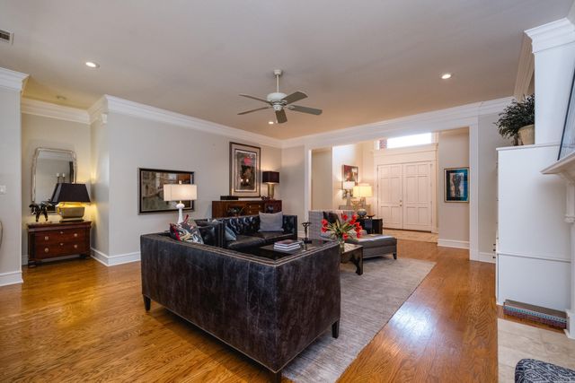 30 Alba Lane, Little Rock, AR 72223