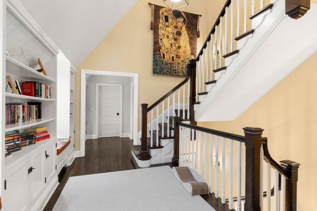 66 Montrose St, Newton, MA 02458