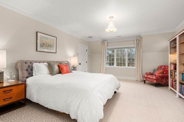 66 Montrose St, Newton, MA 02458