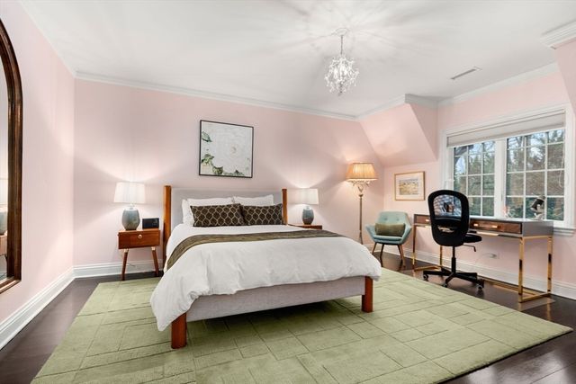 66 Montrose St, Newton, MA 02458