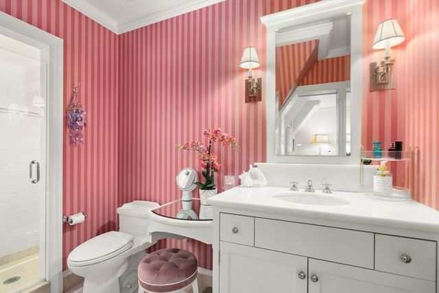 66 Montrose St, Newton, MA 02458