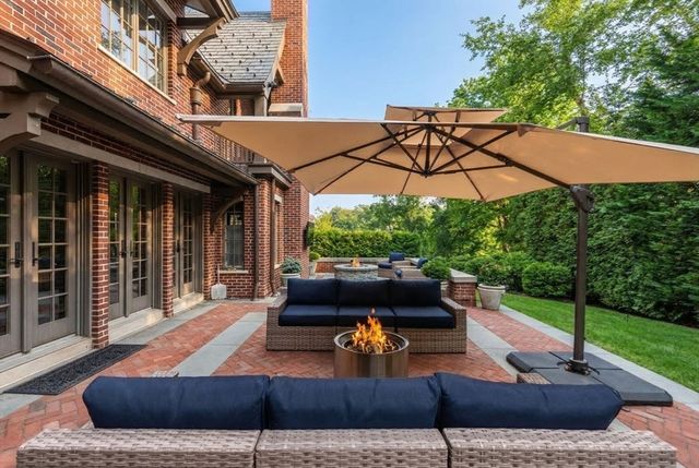 66 Montrose St, Newton, MA 02458