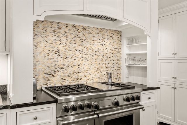 66 Montrose St, Newton, MA 02458