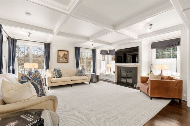 66 Montrose St, Newton, MA 02458