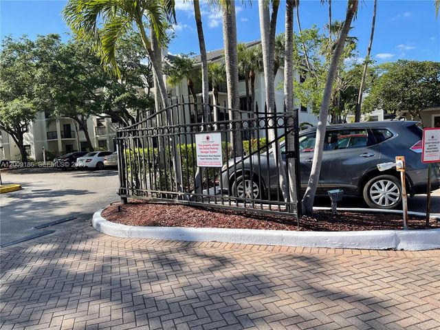 11211 W Atlantic Blvd 102, Coral Springs, FL 33071