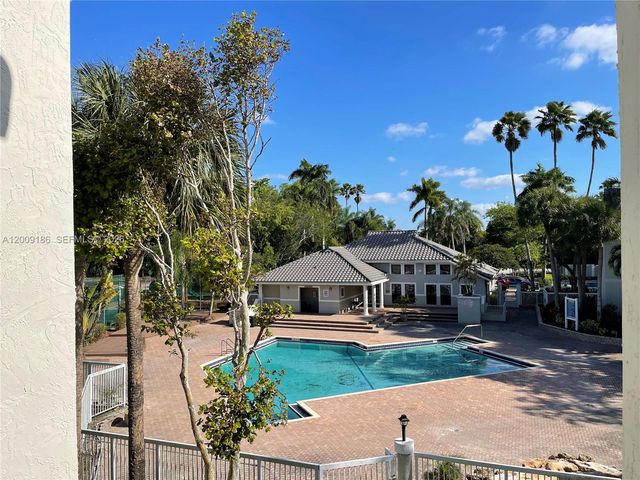 11211 W Atlantic Blvd 102, Coral Springs, FL 33071