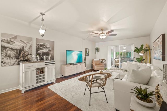 500 GLENNES LANE 206, Dunedin, FL 34698