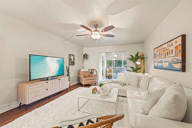 500 GLENNES LANE 206, Dunedin, FL 34698