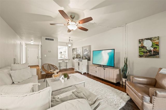 500 GLENNES LANE 206, Dunedin, FL 34698