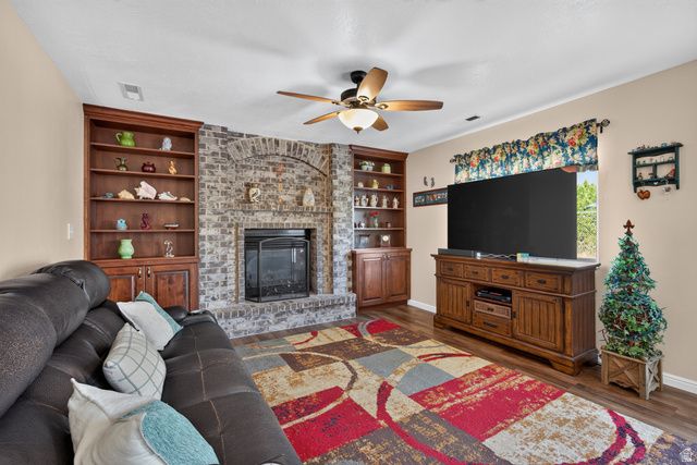 1228 N 2725 W, Layton, UT 84041