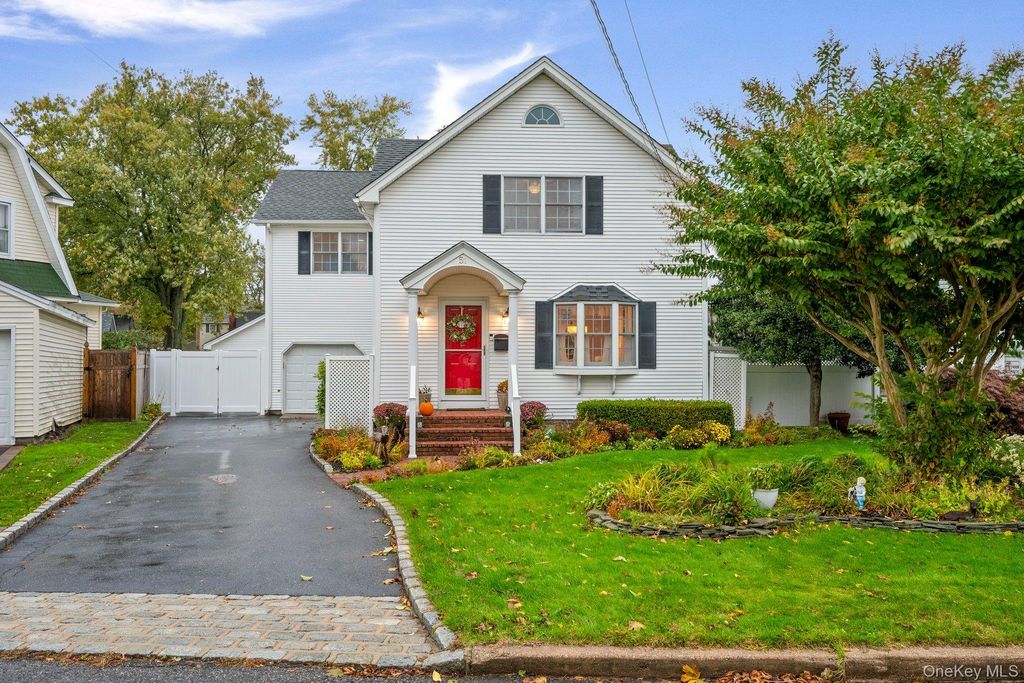 51 Marvin Street, Patchogue, NY 11772