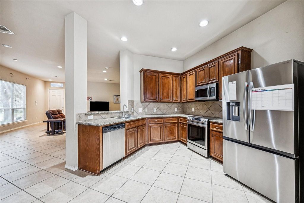 14906 Tuttle Point Drive, Houston, TX 77082