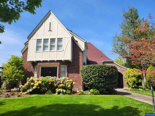 316 NW 32nd St, Corvallis, OR 97330