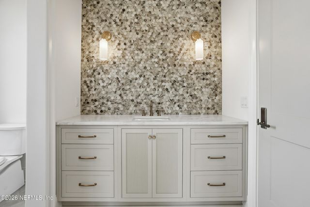 10 LAKE Terrace, Ponte Vedra Beach, FL 32082