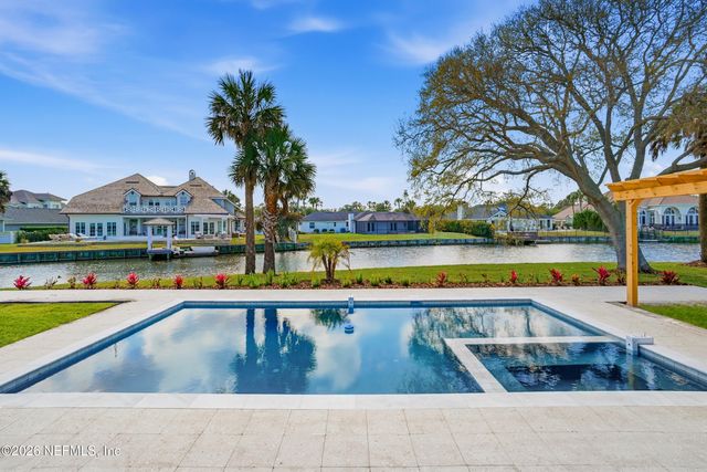 10 LAKE Terrace, Ponte Vedra Beach, FL 32082