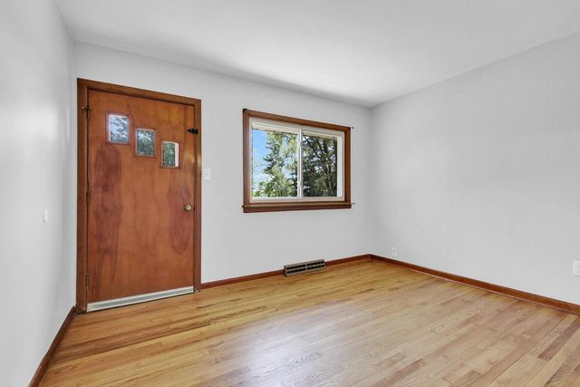 10012 W Ryan ROAD, Franklin, WI 53132