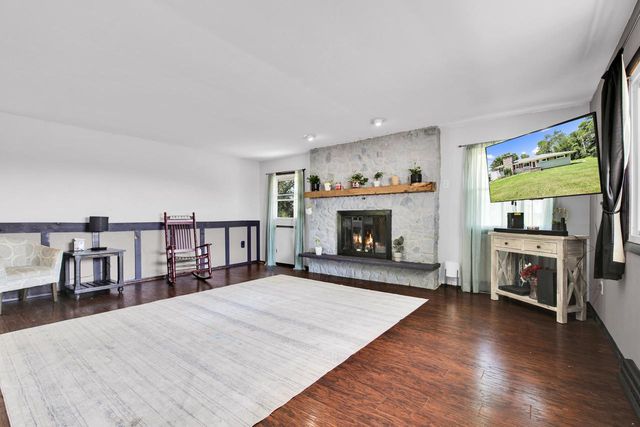 10012 W Ryan ROAD, Franklin, WI 53132