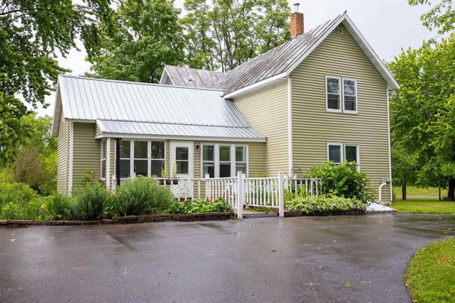 2121 County G Road, Westfield, WI 53964