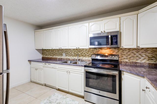 4245 S Landar Drive 4245, Lake Worth, FL 33463