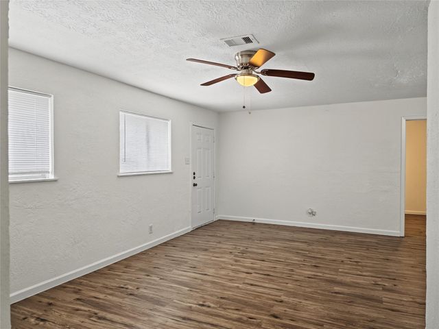 206 Prune Street, La Marque, TX 77568