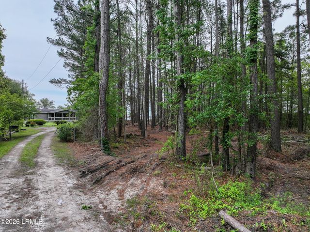 34 Creekmoor Lane, Seabrook, SC 29940