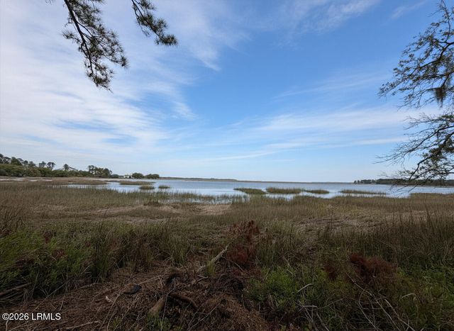 34 Creekmoor Lane, Seabrook, SC 29940