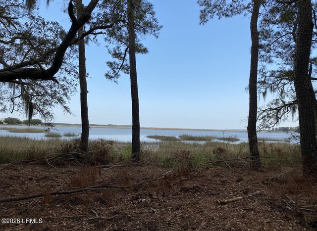 34 Creekmoor Lane, Seabrook, SC 29940