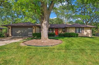 1817 75th Street, Windsor Heights, IA 50324