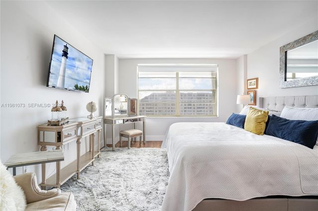 199 Ocean Lane Dr 1207, Key Biscayne, FL 33149