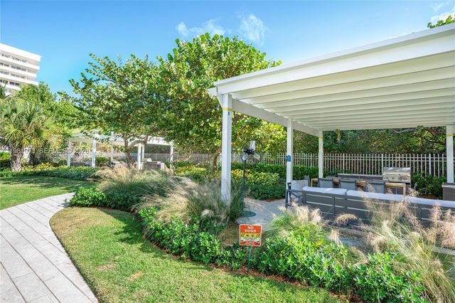 199 Ocean Lane Dr 1207, Key Biscayne, FL 33149