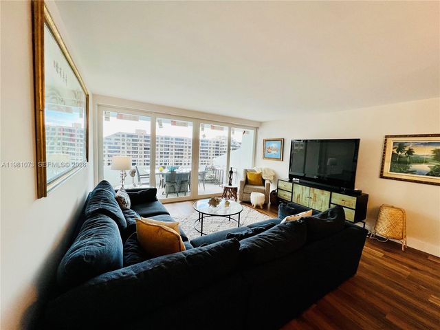 199 Ocean Lane Dr 1207, Key Biscayne, FL 33149